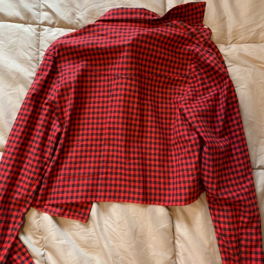 Plaid Crop Button-down - Picture 3 of 3